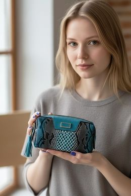 Женская косметичка Karya. Артикул: KR2038-020. Цена 1 084 грн